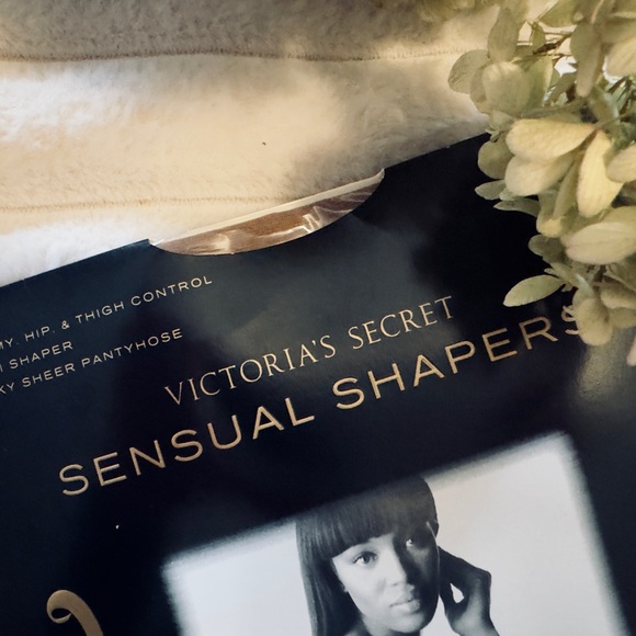 Victorias Secret Sensual Shapers Tummy Hip Control Pantyhose Sheer Nude Sz M New - Picture 5 of 5